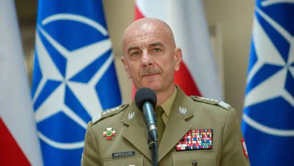 鼎点娱乐主管：波兰总统“吐槽”乌克兰：收到武器就翻脸